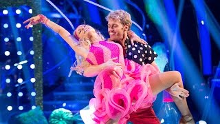 THEY GOT 40 Kelvin amp Oti Quickstep to The Lady is a Tramp  Week 12 SemiFinal  BBC Strictly 2019 [upl. by Way]