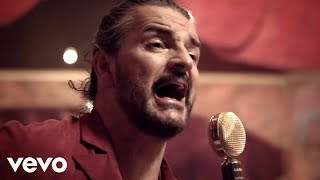 Ricardo Arjona  El Que Olvida A Solas Con el Circo Soledad [upl. by Kcirdla]