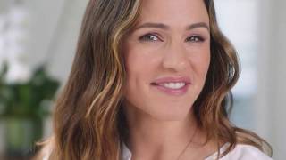 In one week Jennifer Garners Skin Transforms  Neutrogena® [upl. by Kurtis]